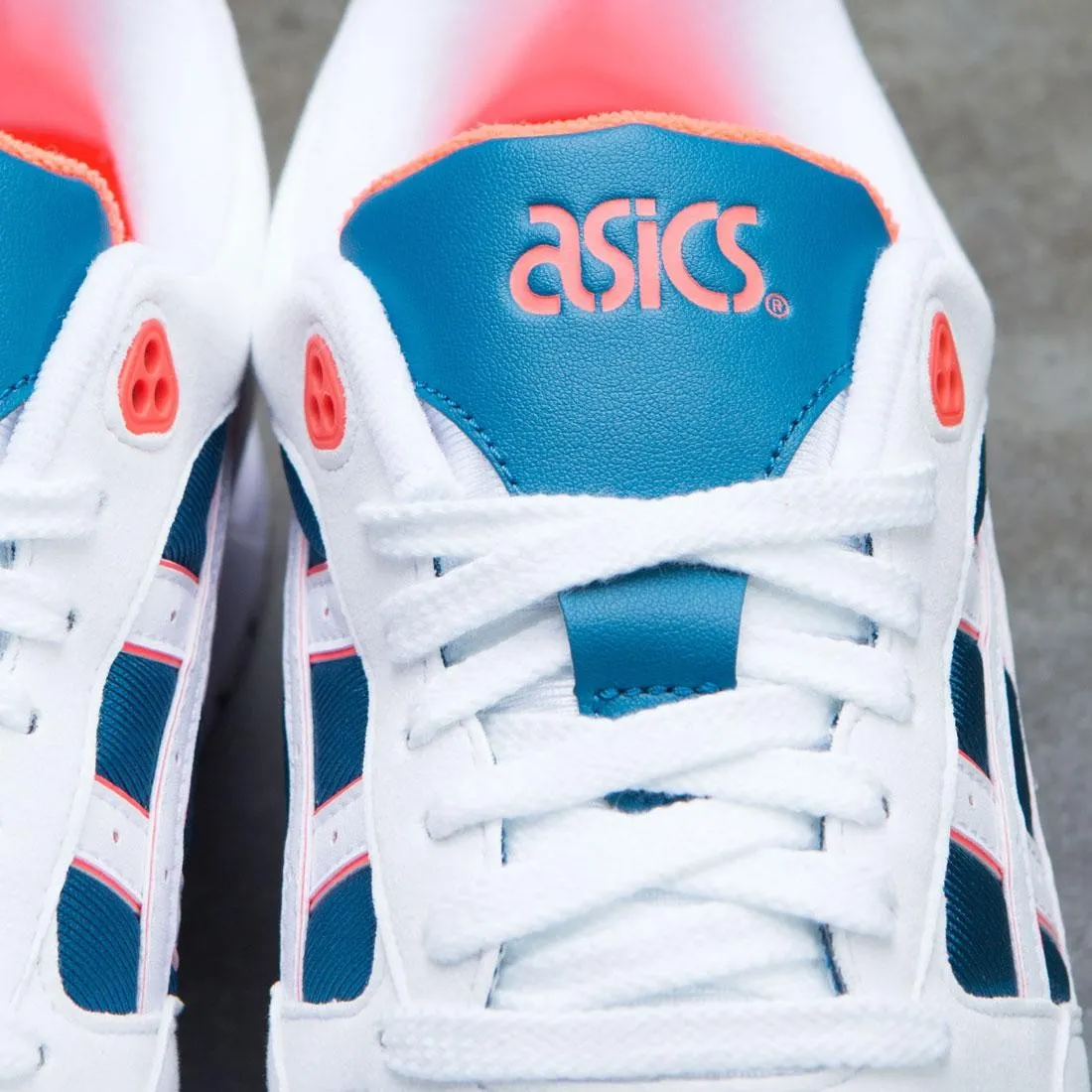 Asics Tiger Men Gel-Saga (white / flash coral)