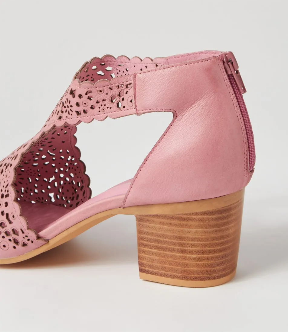 DJANGO & JULIETTE Bames Lrg Pretty Pink Leather Sandals