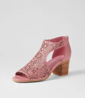 DJANGO & JULIETTE Bames Lrg Pretty Pink Leather Sandals