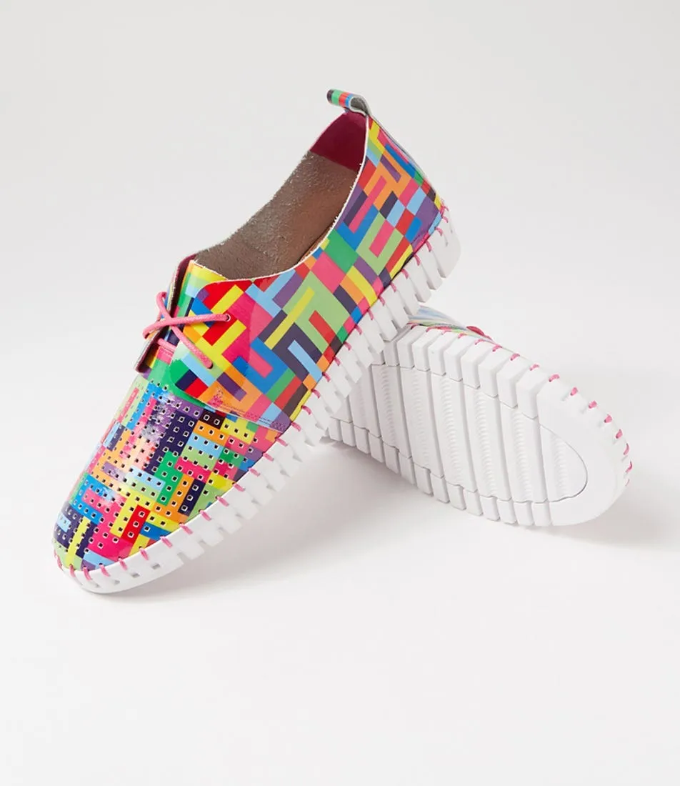 DJANGO & JULIETTE Huston Pink Stripe Multi Patent Leather Sneakers