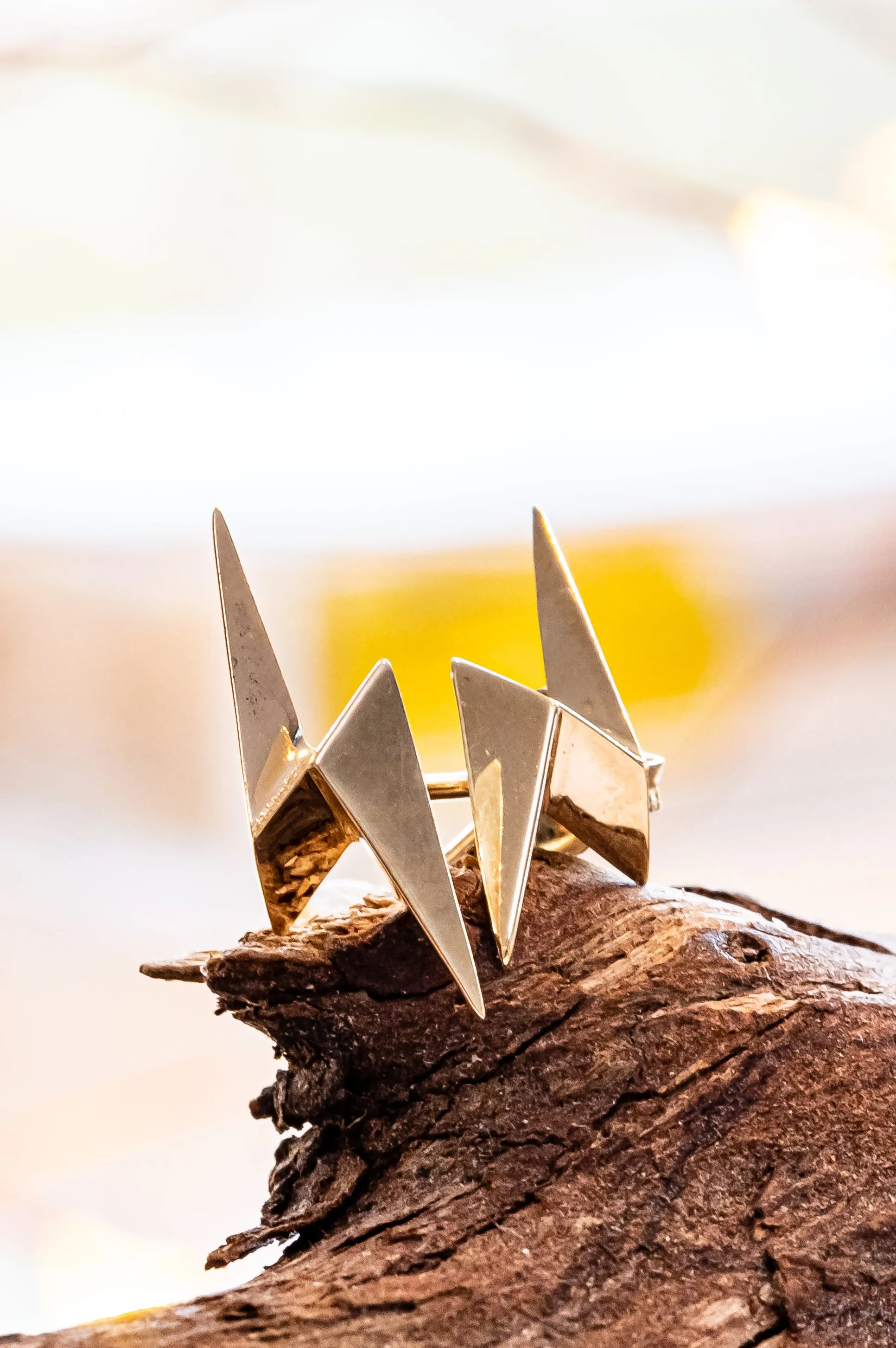 MARGOT LIGHTNING BOLT STUD EARRINGS.