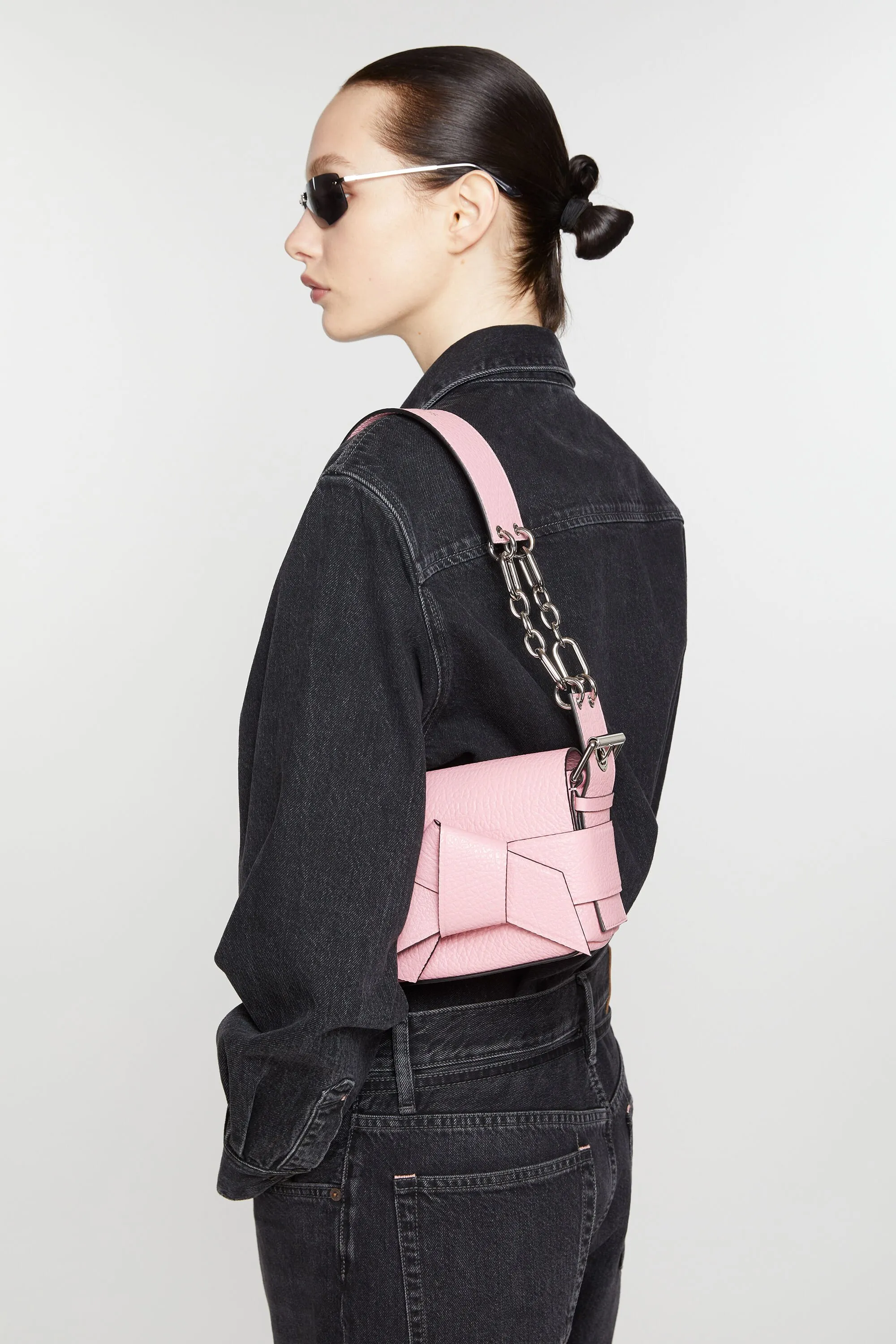 Musubi shoulder bag