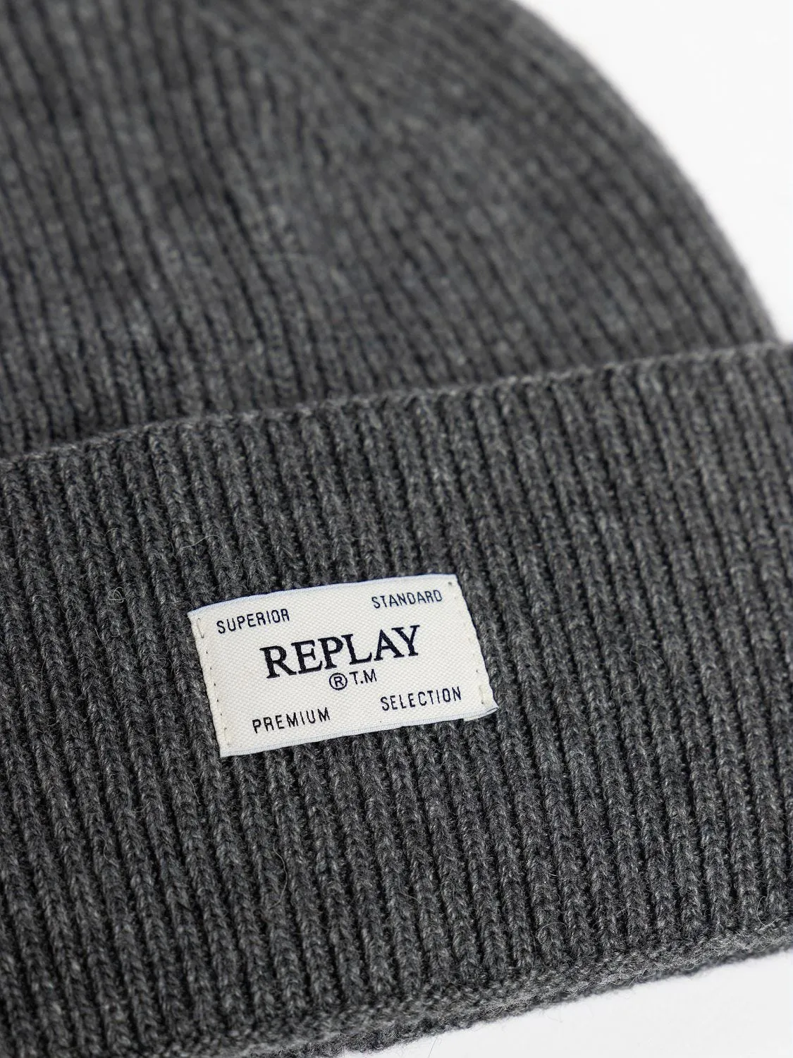 RECYCLED CASHMERE-BLEND BEANIE