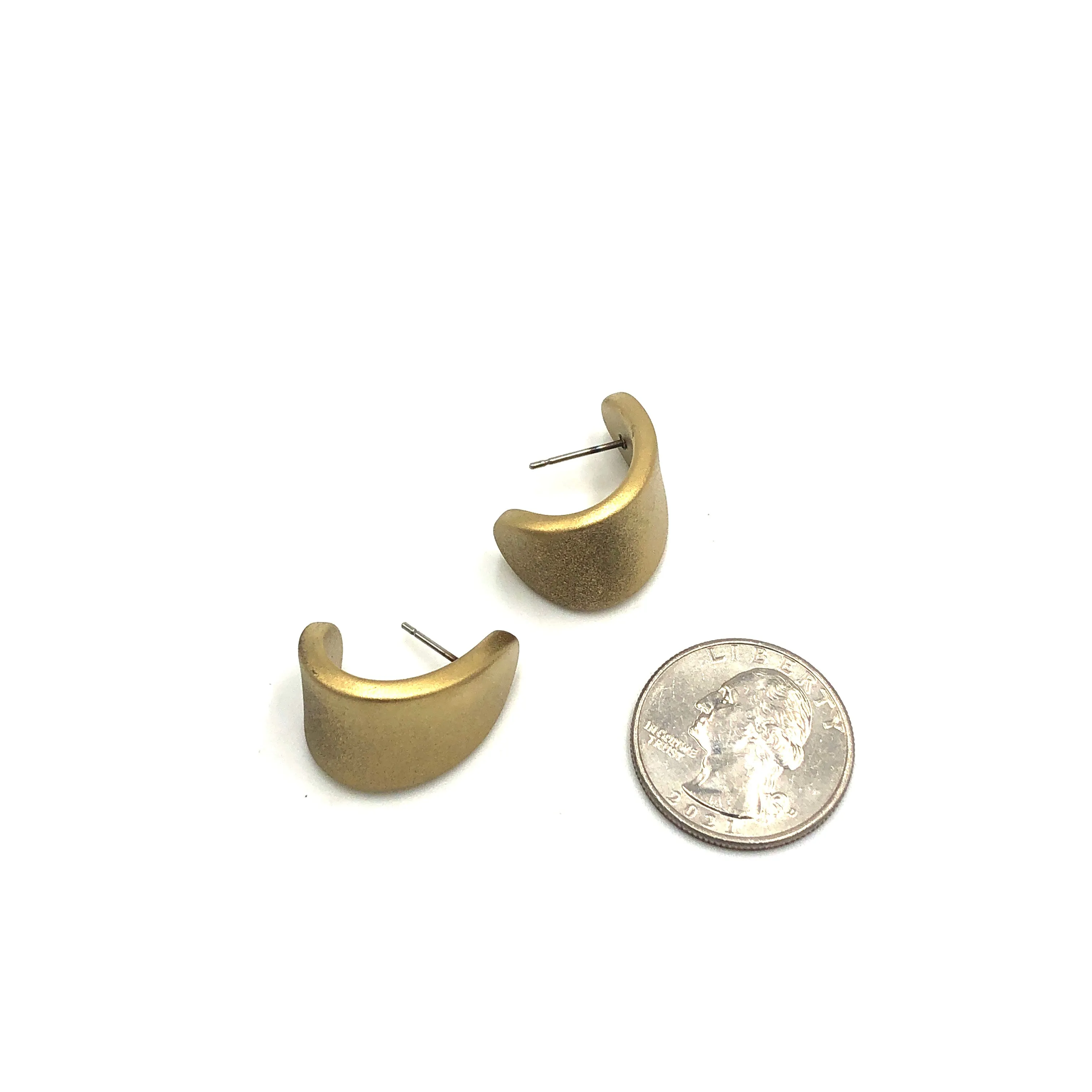 Shabby Metallic Gold Curled Petal Stud Earrings