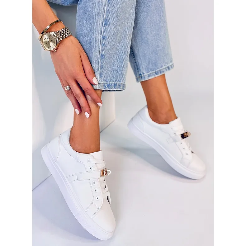 Women's sneakers with a Graff Gold clasp white